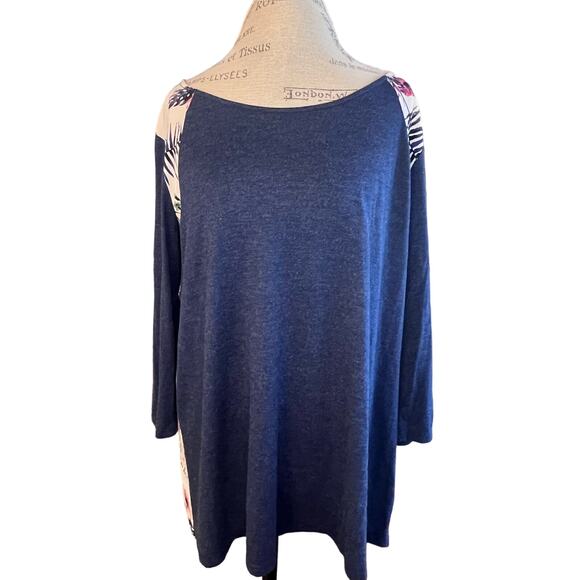 Gilli Women's Blue and Floral Plus Size Tunic Size 1X - Picture 1 of 6